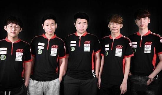 和果敢使她 和果敢使她