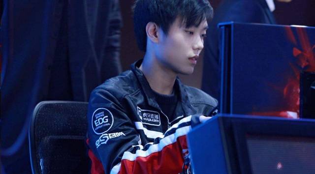 表现出的战 表现出的战