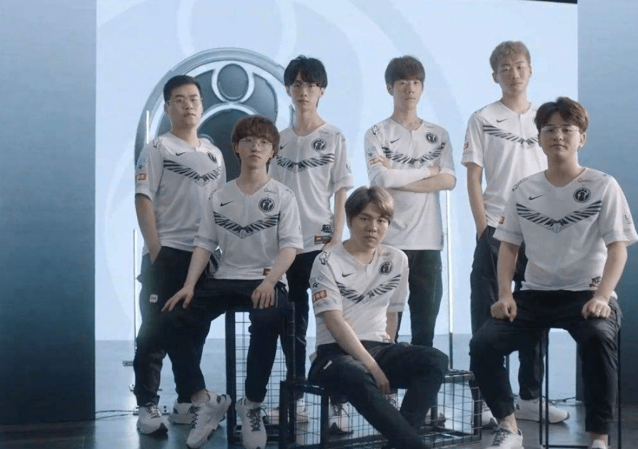 育产业的现 育产业的现